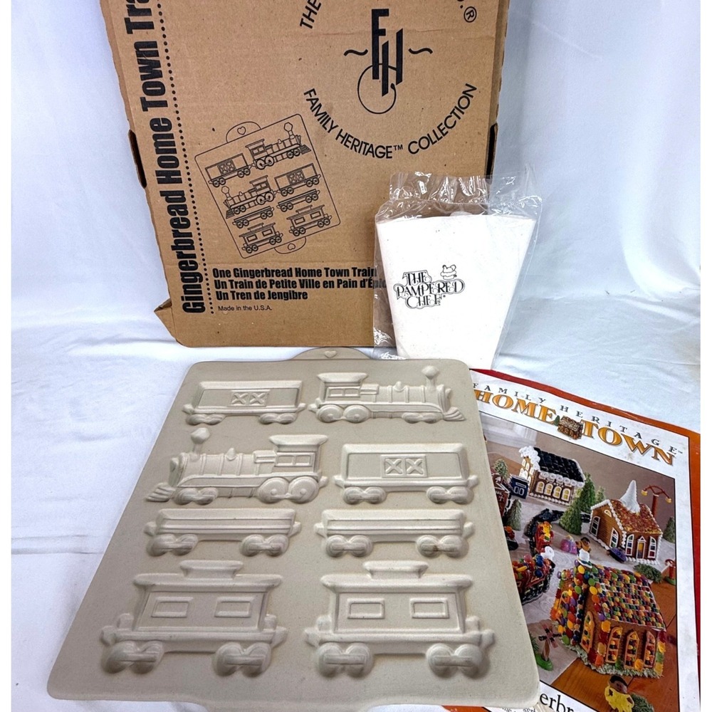 1998 VTG Pampered Chef Gingerbread Mold Home Train Stoneware Pan Frosting Bag